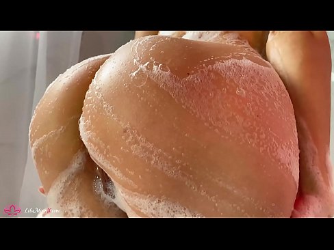 ❤️ Bruneta masturbuje kundu vibrátorem až k intenzivnímu orgasmu ve sprše ❤ Kvalitní sex u nás ️❤